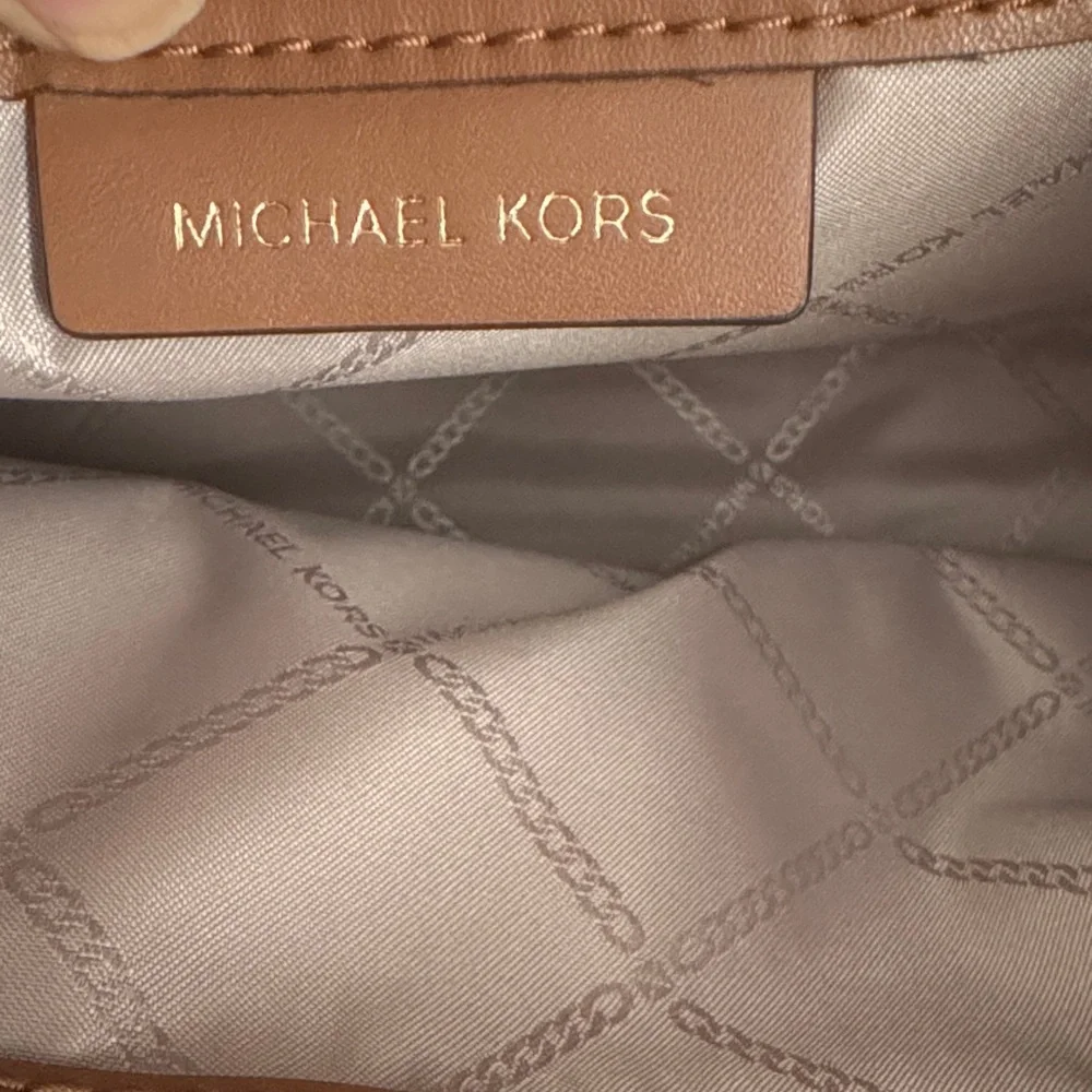 Michael Kors Jane Large Cotton Canvas Clutch Crossbody Bag EUC - Picture 9 of 11